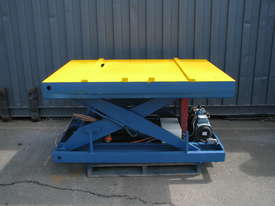 Large Heavy Duty Scissor Lift Table - 1700 x 1200 mm - picture0' - Click to enlarge