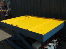 Large Heavy Duty Scissor Lift Table - 1700 x 1200 mm - picture0' - Click to enlarge