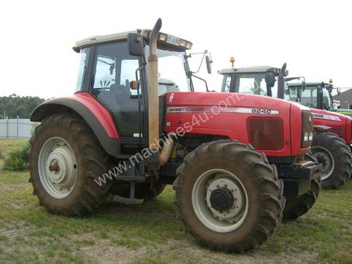 Massey Fergusson 8240 tractor