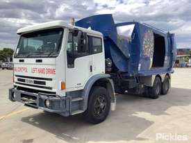 2004 Iveco Acco 2350G - picture2' - Click to enlarge