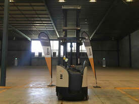 Crown RD5200 Reach Forklift Forklift - picture2' - Click to enlarge