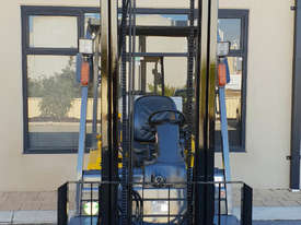 TCM 2500kg LPG Forklift with 4500mm Two Stage Mast - picture2' - Click to enlarge
