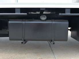 2010 NISSAN UD MK 6 - Tray Truck - picture1' - Click to enlarge