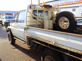 Toyota 2005 Landcruiser HZJ79 Ute - picture2' - Click to enlarge