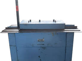 Lockformer Punch Snap Lock Machine, 20 Gauge Capacity, 3 phase, 240V - picture0' - Click to enlarge
