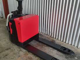 BT Ride on Pallet Jack - picture1' - Click to enlarge