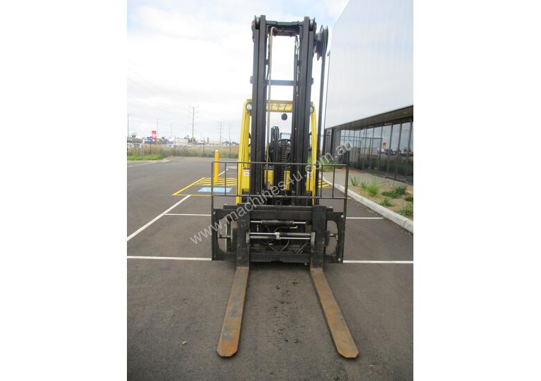caption 5.543T LPG Counterbalance Forklift