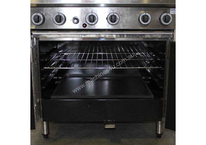 caption Cobra CR9D 6 Burner Range Oven