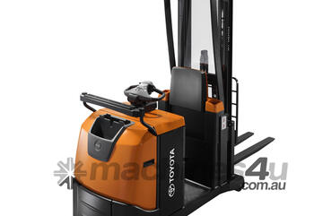 Toyota   OSE120CB Order Picker