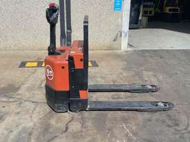 Electric Pallet jack - Hire - picture0' - Click to enlarge