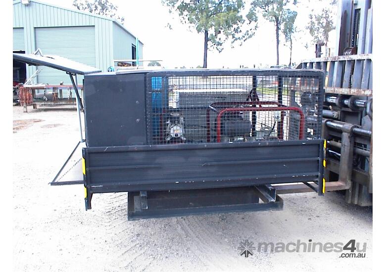 caption service unit custombuilt