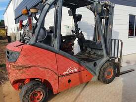 Linde 2.5ton Container Mast Forklift - picture2' - Click to enlarge