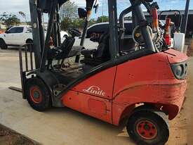 Linde 2.5ton Container Mast Forklift - picture0' - Click to enlarge