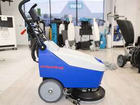 COLUMBUS 35 CM BATTERY AUTO SCRUBBER - picture0' - Click to enlarge