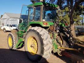 John Deere 7700 Tractor - picture2' - Click to enlarge