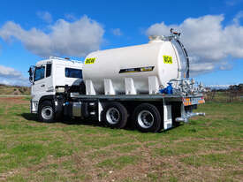 Hino Water Truck Poly 12,500L - picture1' - Click to enlarge