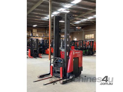 Raymond Used 2.0T 6.8M Rid On Reach Truck | Best Service