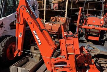 Kubota   Backhoe BT751