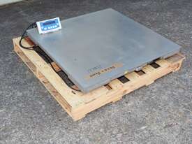 Platform Scale - picture1' - Click to enlarge