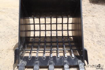 Sorting Screening Bucket Rated 20 Ton