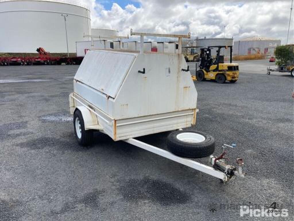 Buy Used nathan trailers 2001 Nathan Trailers Box Trailer in , - Listed ...