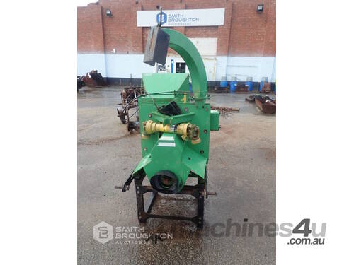 2010 AGRI-MACHINERY 3 POINT LINKAGE PTO WOOD CHIPPER