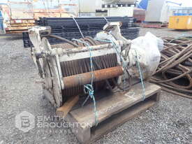 AIR WINCH & PALLET COMPRISING OF CABLE & CHAIN BLOCKS - picture1' - Click to enlarge