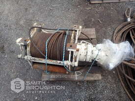 AIR WINCH & PALLET COMPRISING OF CABLE & CHAIN BLOCKS - picture2' - Click to enlarge