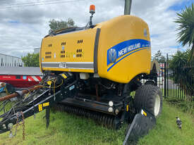 New Holland RB150 Round Baler Hay/Forage Equip - picture0' - Click to enlarge