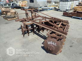 3 POINT LINKAGE 16 DISC OFFSET PLOUGH - picture2' - Click to enlarge