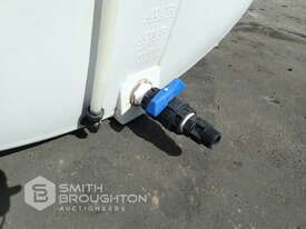 2000 LITRE WATER TANK - picture2' - Click to enlarge