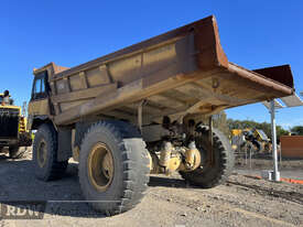 Caterpillar 773D Dump Truck  - picture2' - Click to enlarge