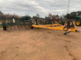 Simplicity ALLROUNDER Air Seeder Complete Single Brand Seeding/Planting Equip - picture0' - Click to enlarge