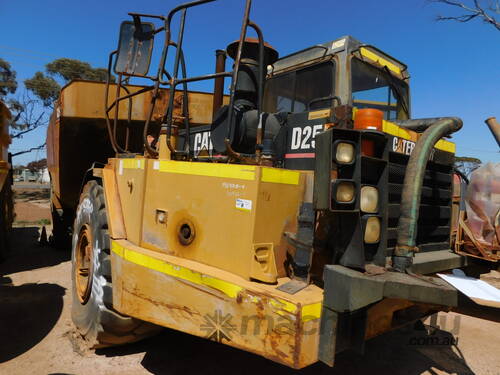 CATERPILLAR D25D ARTICULATED WATER CART