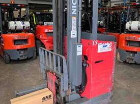 Nichiyu Stand-On Reach - Hire - picture0' - Click to enlarge