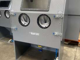 Blast Off Abrasive Cabinets - Sand Blasting King Cabinet - picture0' - Click to enlarge