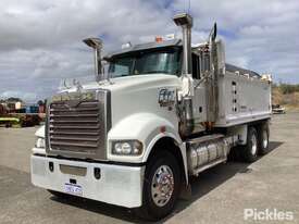 2016 Mack Trident - picture0' - Click to enlarge