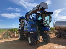 2017 New Holland Braud 9090x - picture0' - Click to enlarge