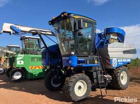 2017 New Holland Braud 9090x - picture1' - Click to enlarge