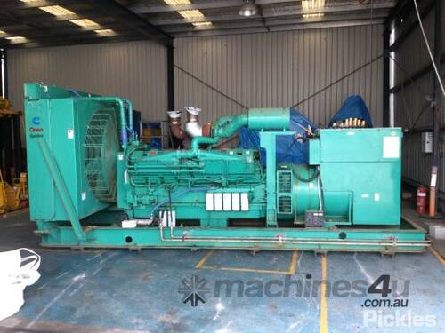 Circa 1999 Cummins Onan 1400 KVA GenSet Diesel Generator Model 1120DFLC, Cummins Diesel Engine, Seri