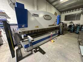 Sheet metal Pressbrake 2015 - picture0' - Click to enlarge