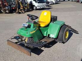 John Deere 1200a - picture2' - Click to enlarge