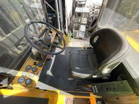 HYSTER H225H TYRE HANDLER (PS083) - Sydney Forklifts - **ON HIRE** - picture2' - Click to enlarge