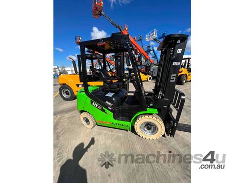 UN Forklift 2.5T Lithium Battery: Forklifts Australia - Excess Stock Available Now!