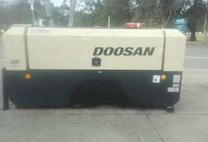 7-71 , 250cfm , 2012 model , Doosan / Ingersoll rand , 465 hours , Yanmar powered ,