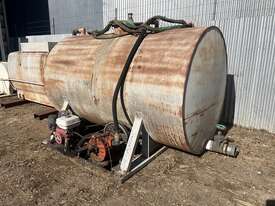 VAC TANK WITH 8 HP HONDA MOTOR  - picture0' - Click to enlarge