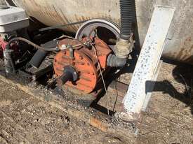 VAC TANK WITH 8 HP HONDA MOTOR  - picture1' - Click to enlarge