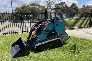Boleo SV30H Mini Tracked skid steer loader