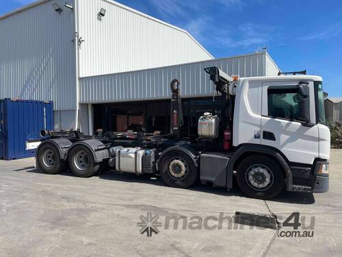 Scania P450 Hooklift Truck - EXPORT ONLY