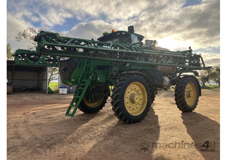 caption 2020 John Deere R4060 Sprayers